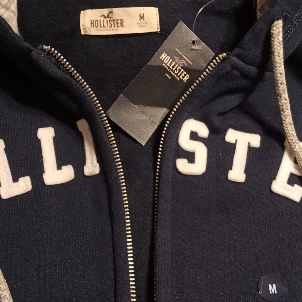 Hollister zip up hoodie - Picture 2 of 5